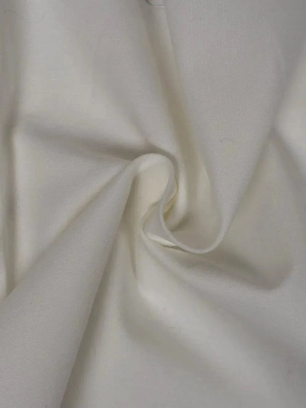 Gabardina de puro algodón color marfil Gabardina de puro algodón color marfil