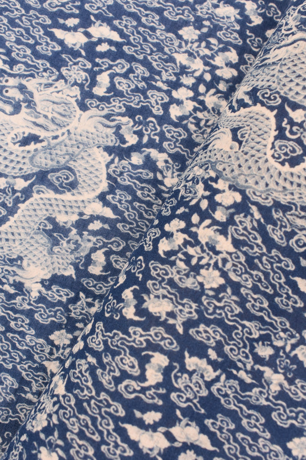 Plain weave fabric in 100% Cotton with oriental pattern Plain weave fabric in 100% Cotton with oriental pattern