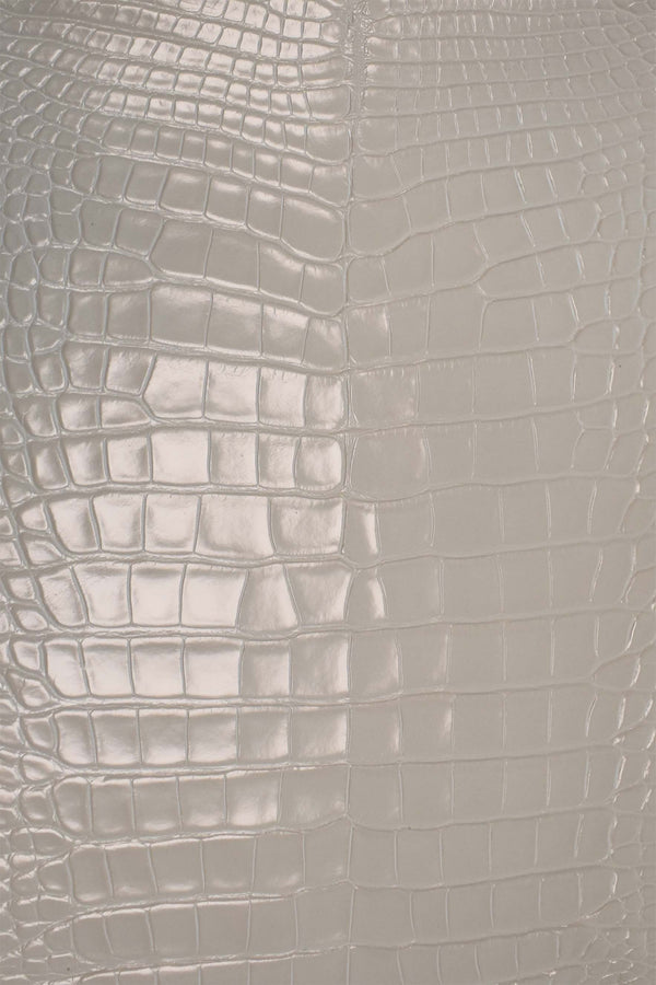 real fine alligator leather measures 42 cm real fine alligator leather measures 42 cm