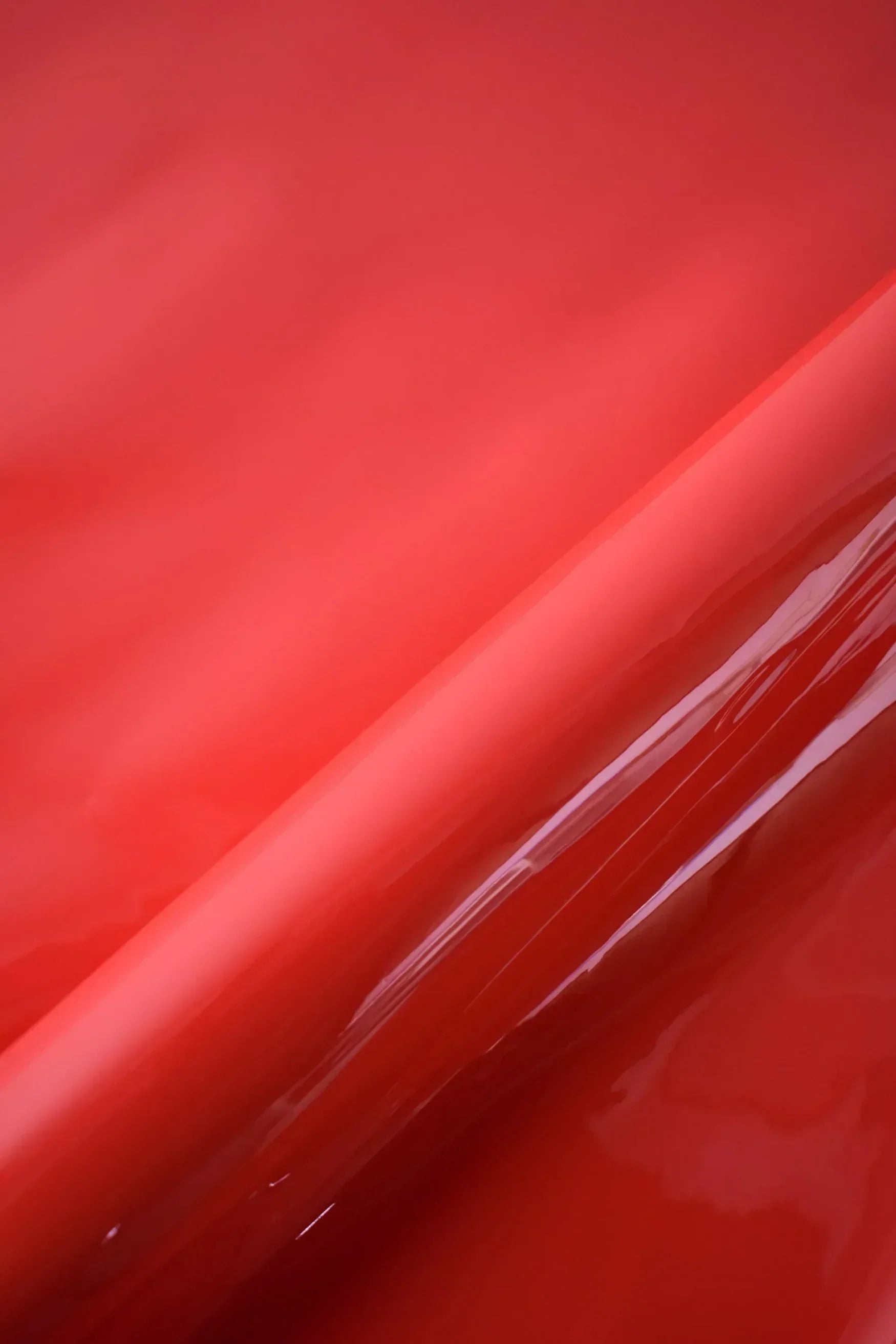 Pelle Verniciata o Pelle Laminata? Differenze, caratteristiche e come scegliere quella giusta