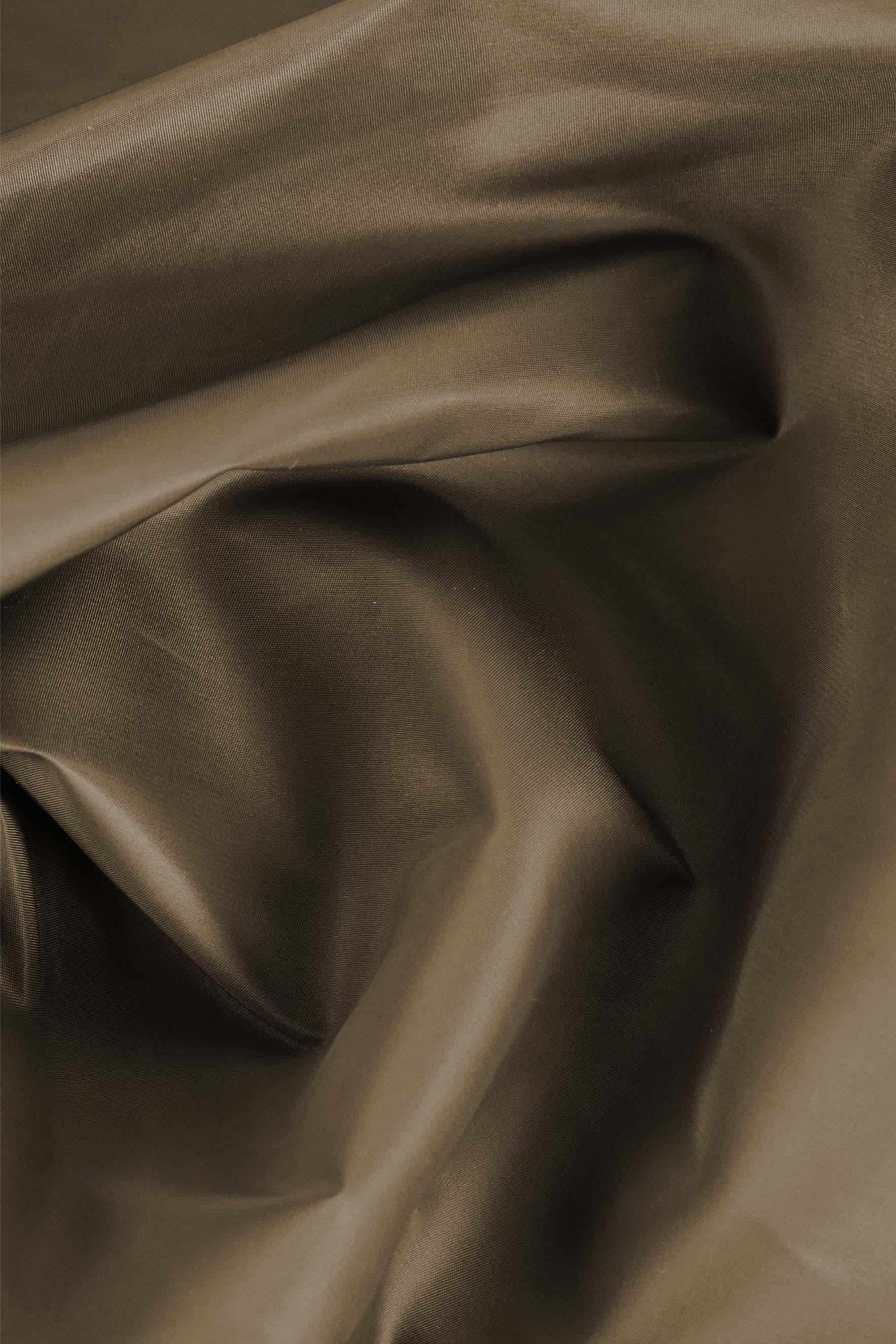 Tessuto Rayon o Tessuto Cotone? Differenze, caratteristiche e come scegliere
