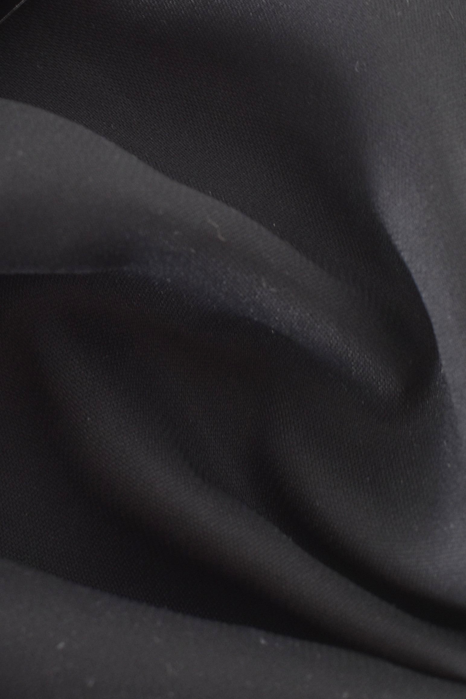 Crêpe de viscose noir