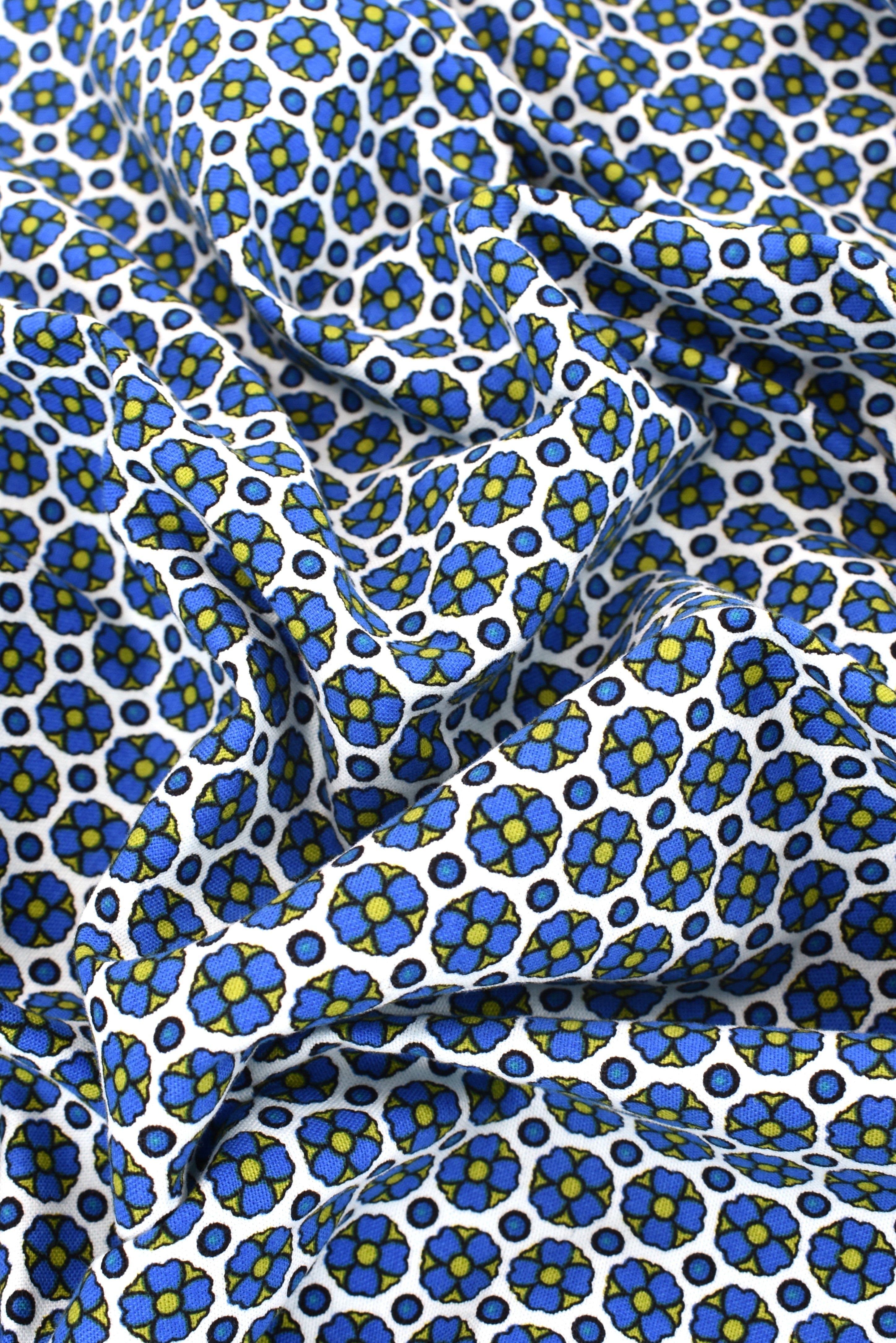 Plain weave fabric 100% Cotton Floral print