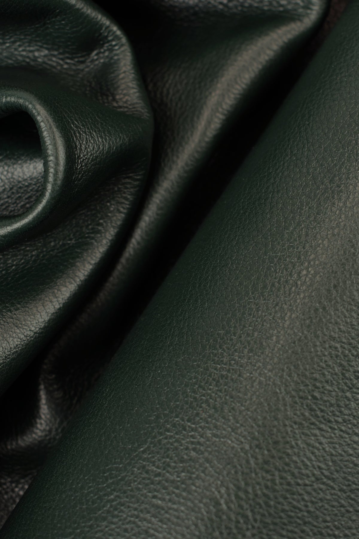 Vitellino bottalato grana naturale 1,1 mm, Verde Scuro, Liscia