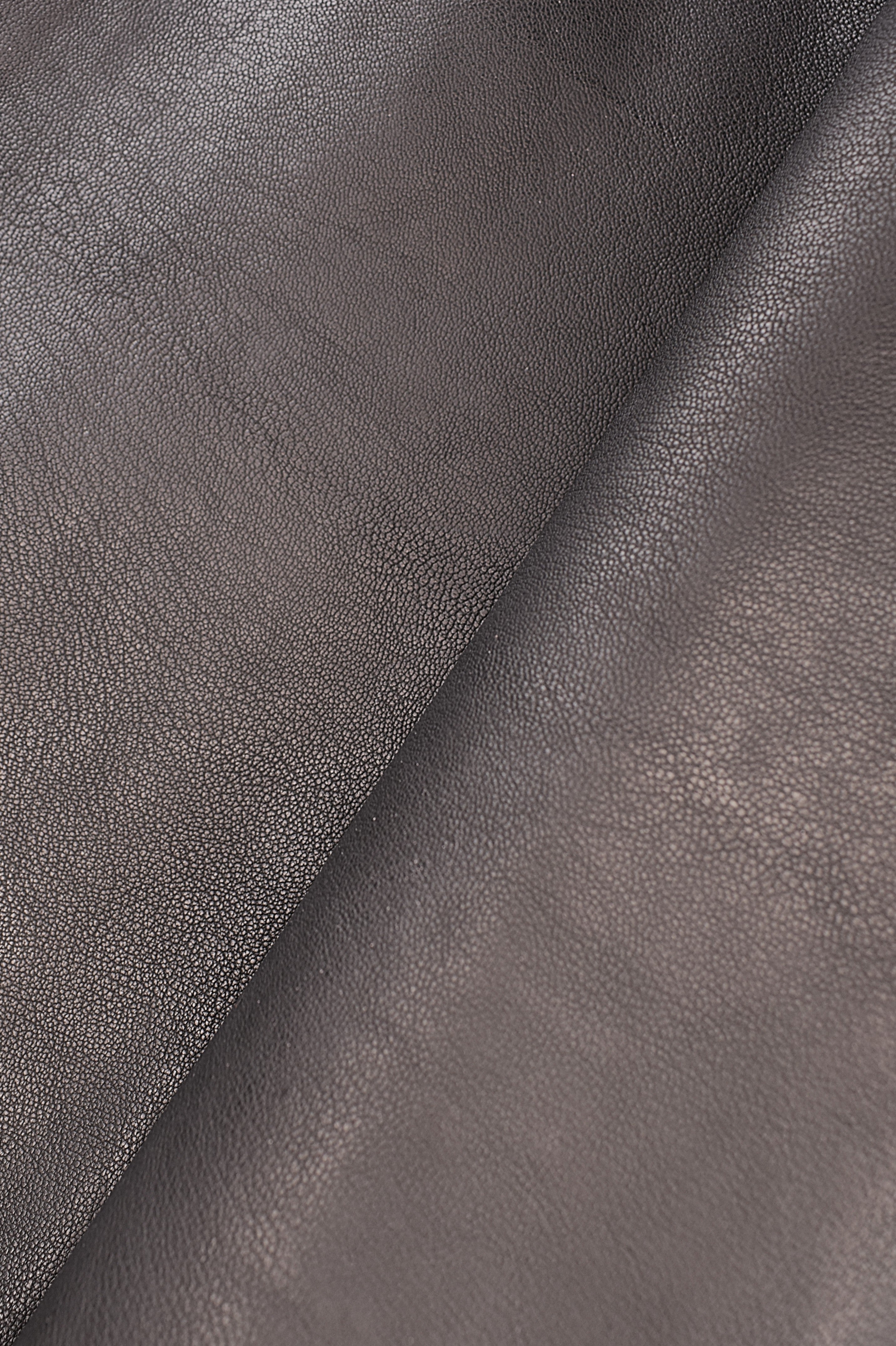 Natural grained 1.2mm bottalato Shearling