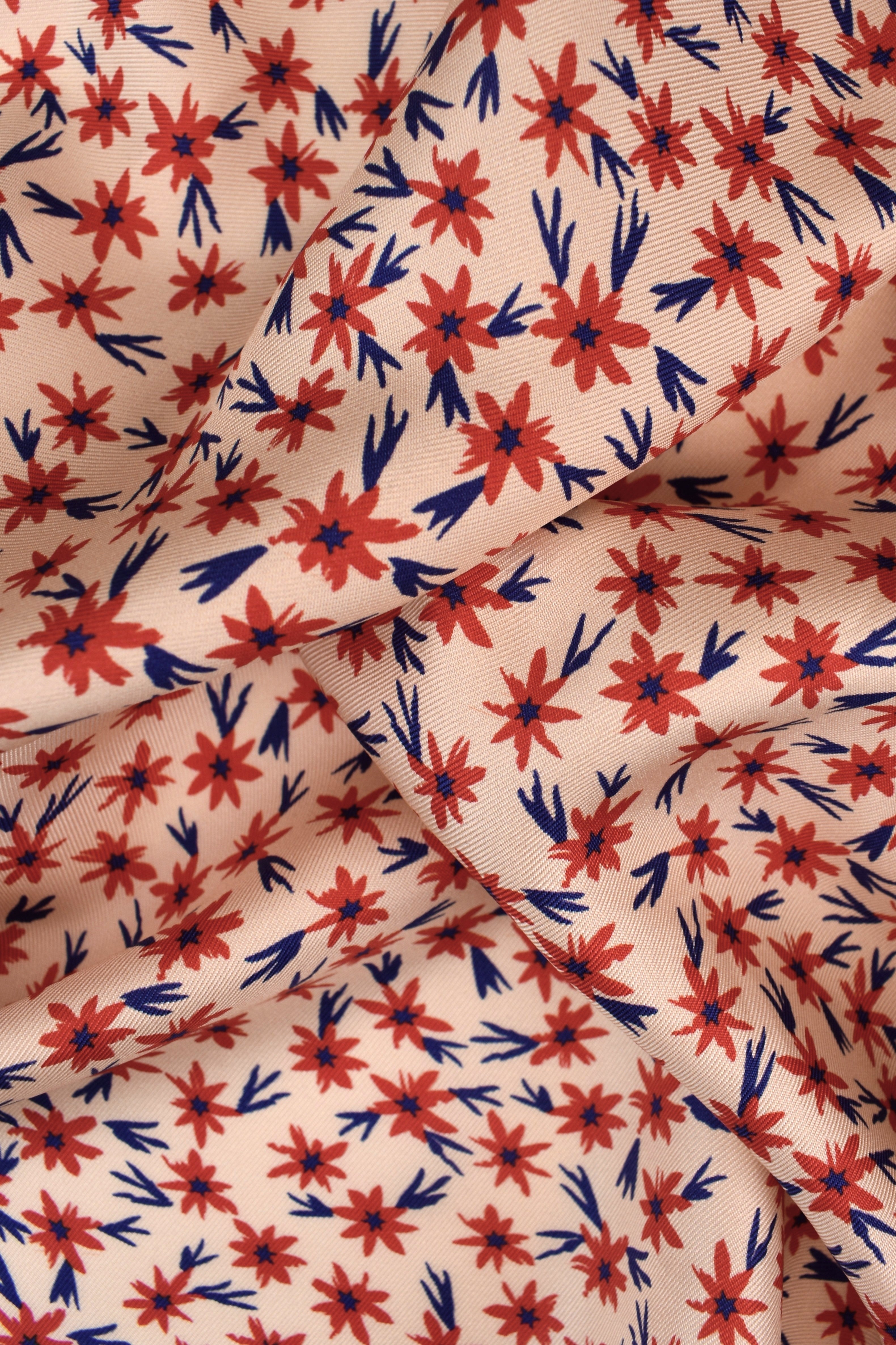 Sarga 100% Seda Estampado floral