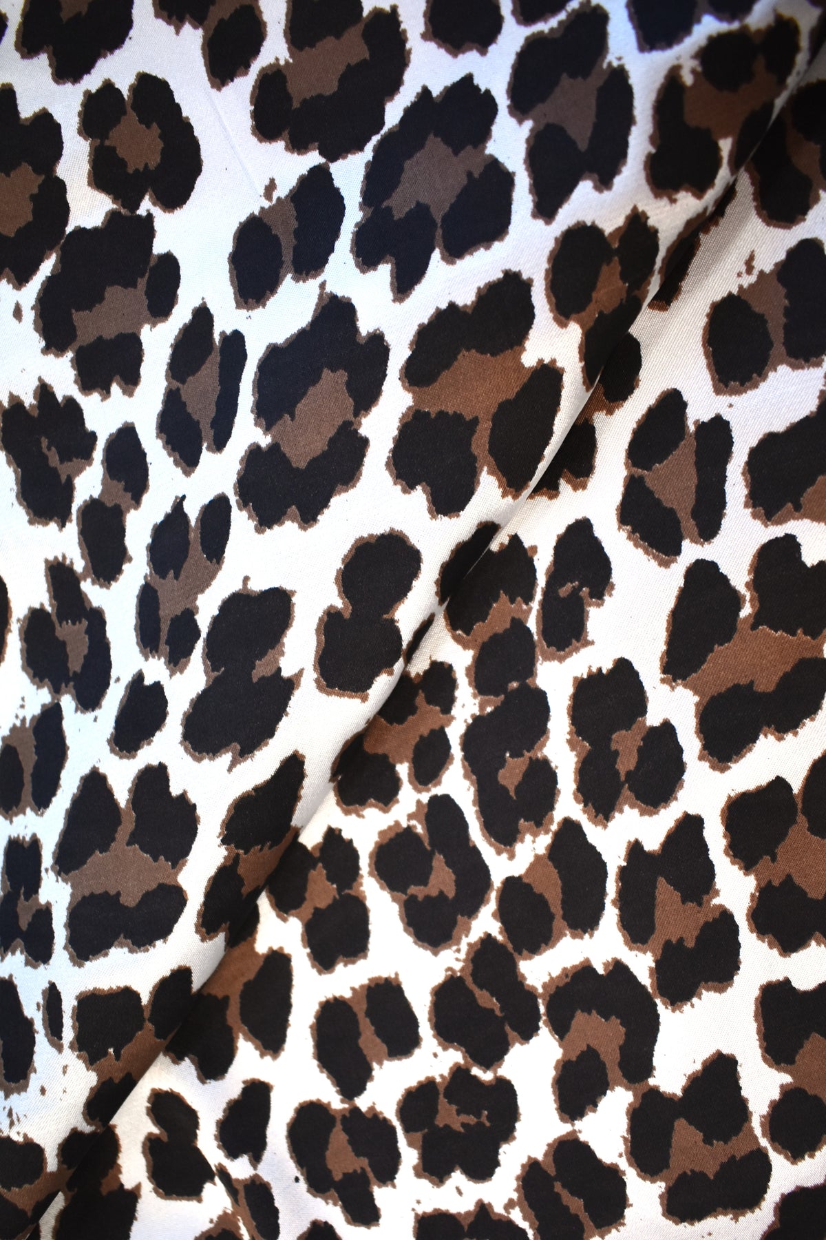 Toile unie 100% Viscose motif Animalier