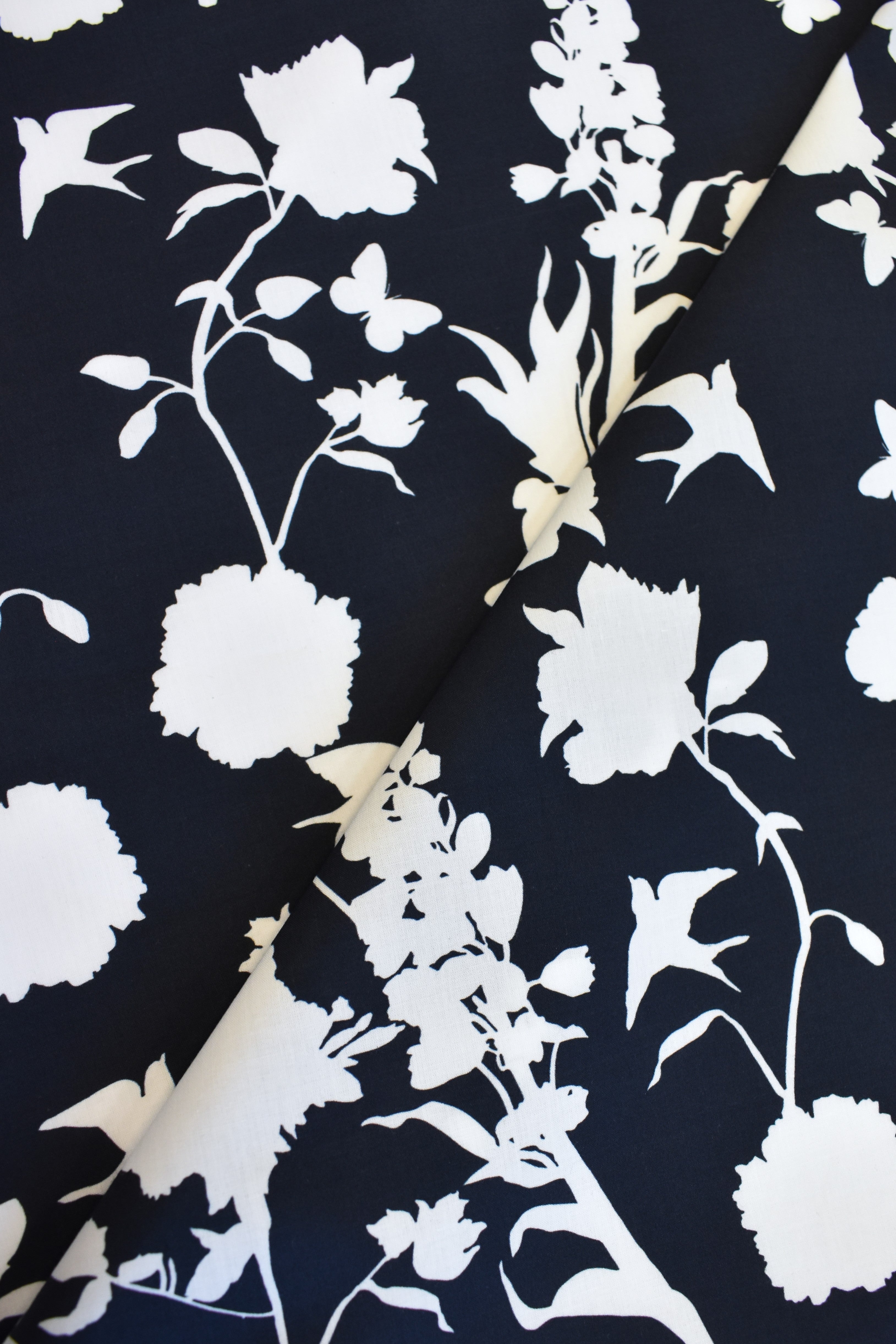 Tela 100% cotone fantasia floreale