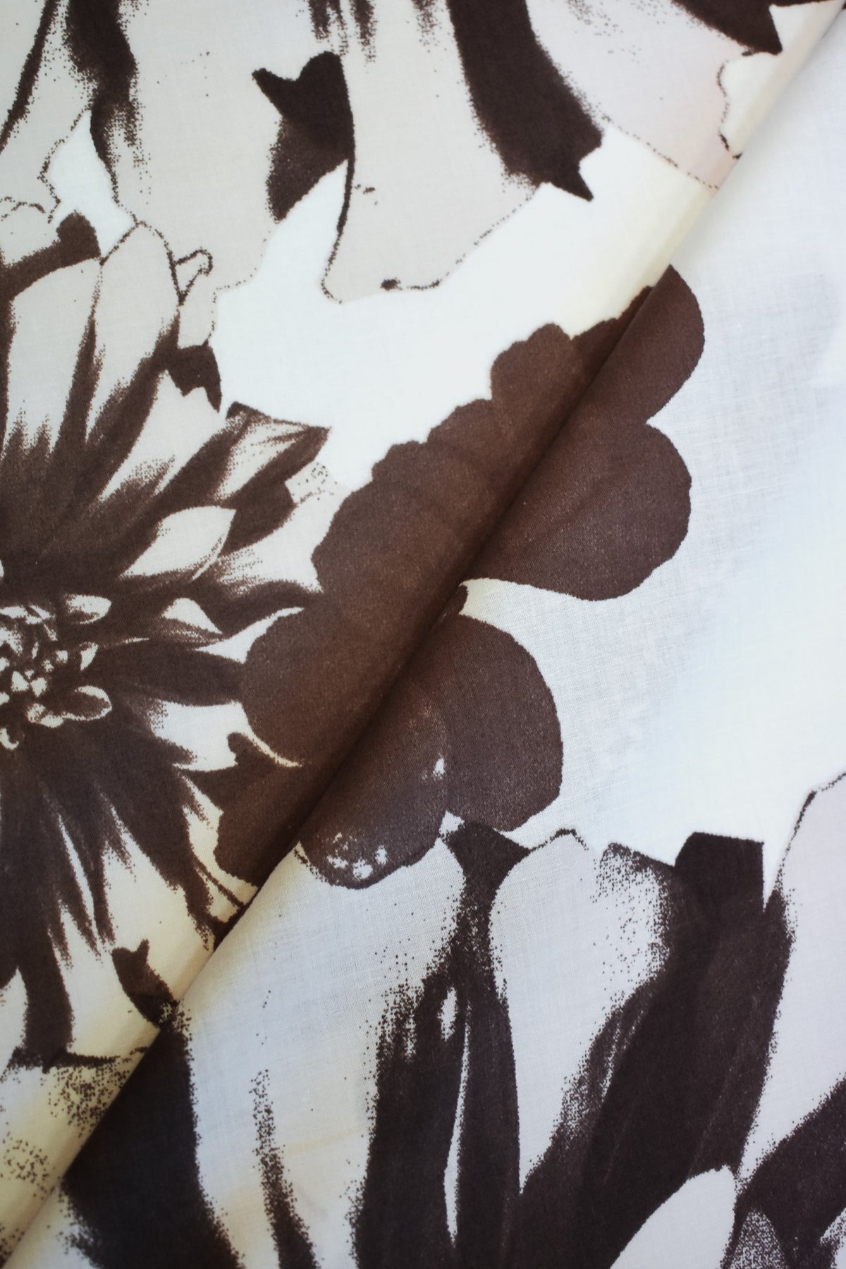 Tela 100% cotone fantasia floreale