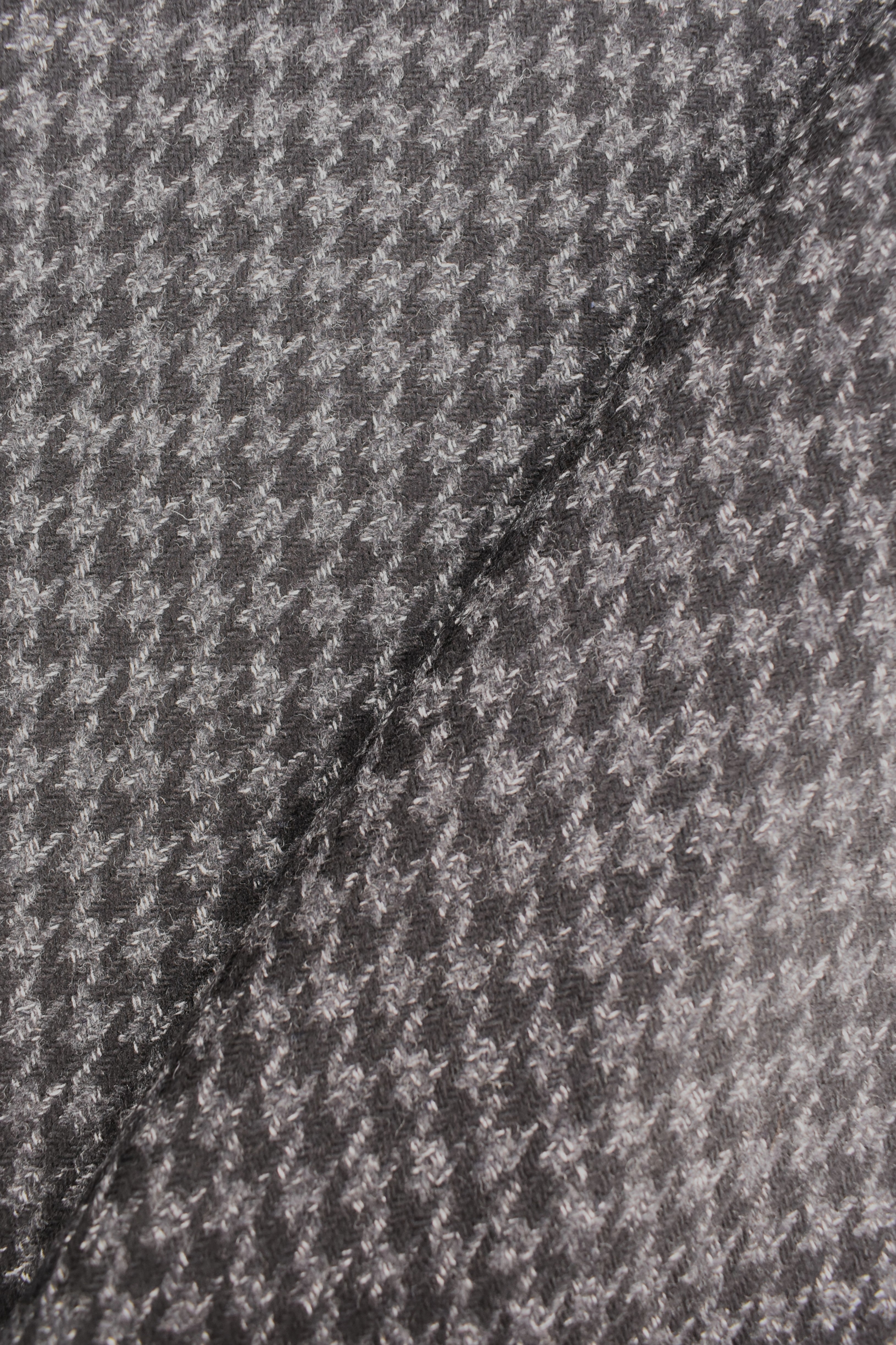Panetto wool blend houndstooth pattern