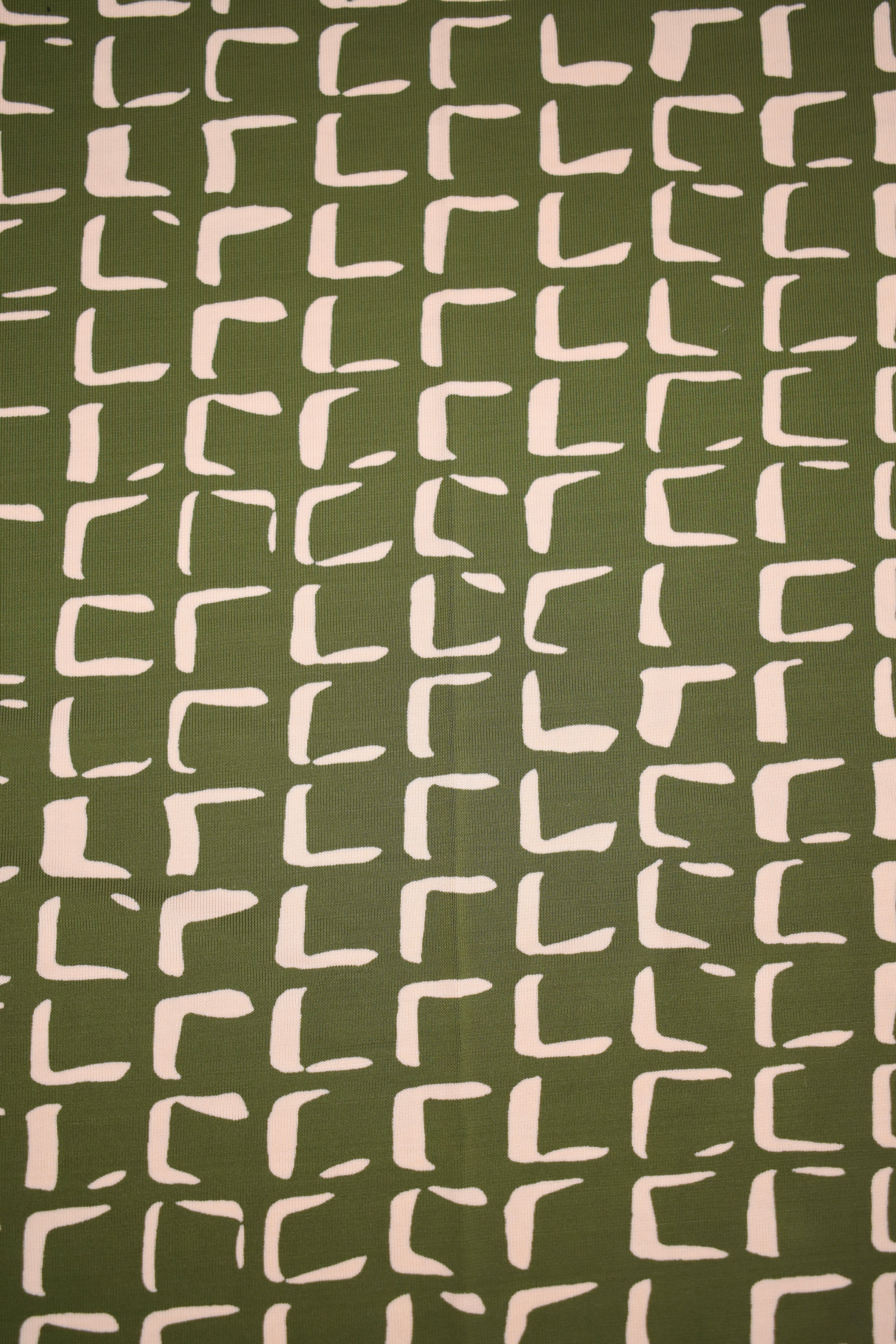 Jersey viscose fabric with geometric print stretch