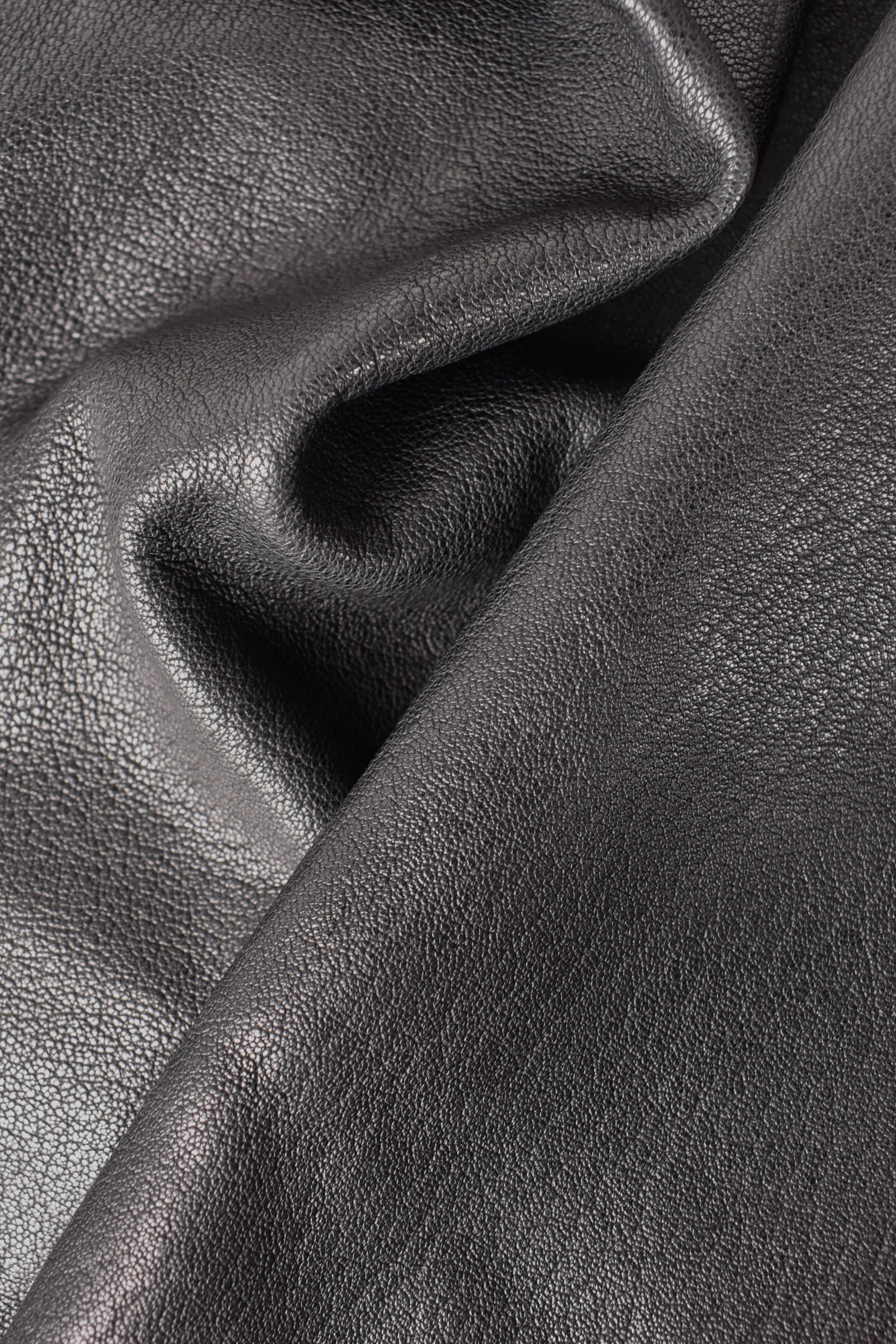 Montone vegetable-tanned leather 1.3/1.4mm