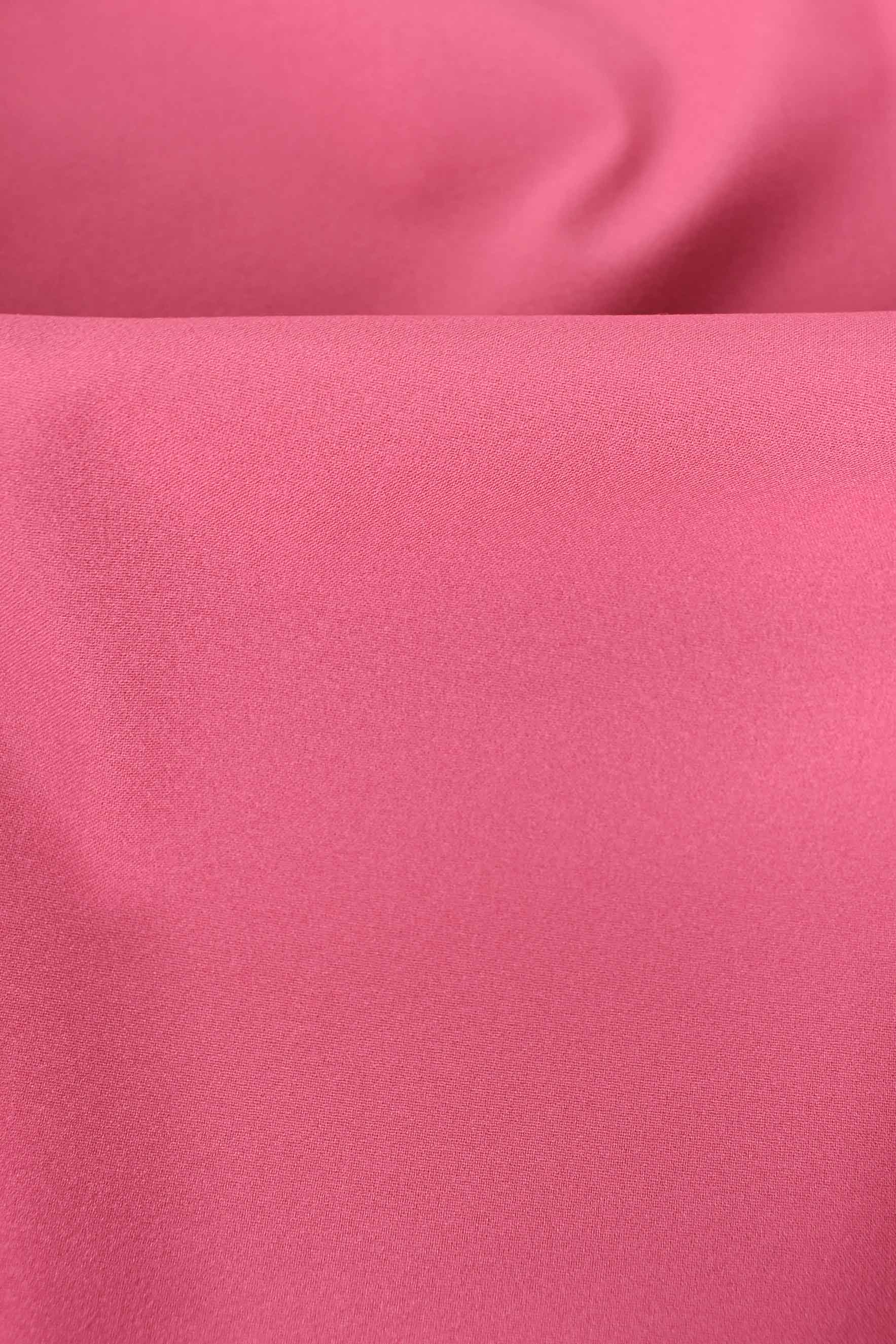 Einfarbiger rosa Satin 1
