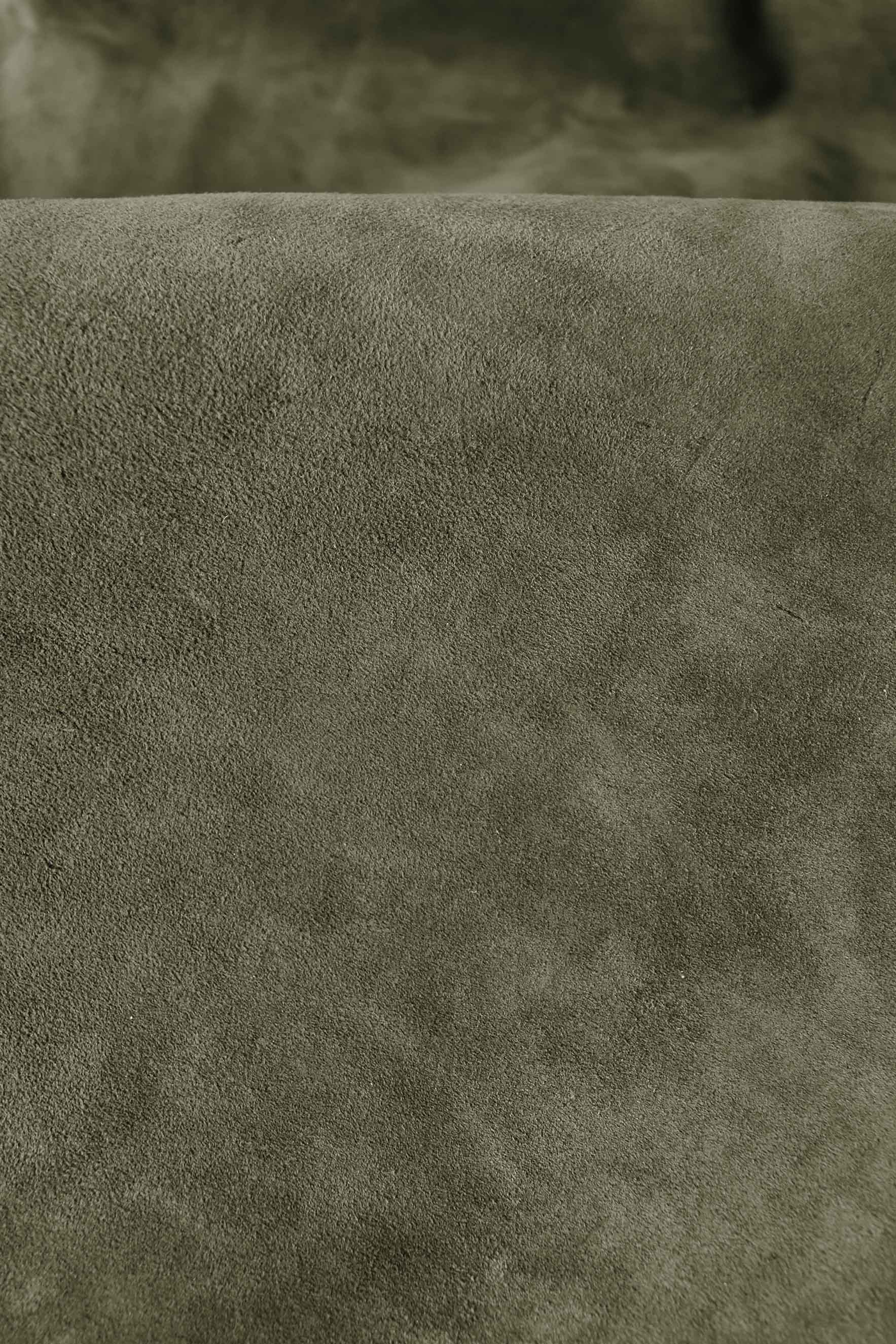 Vitellino scamosciato verde scuro