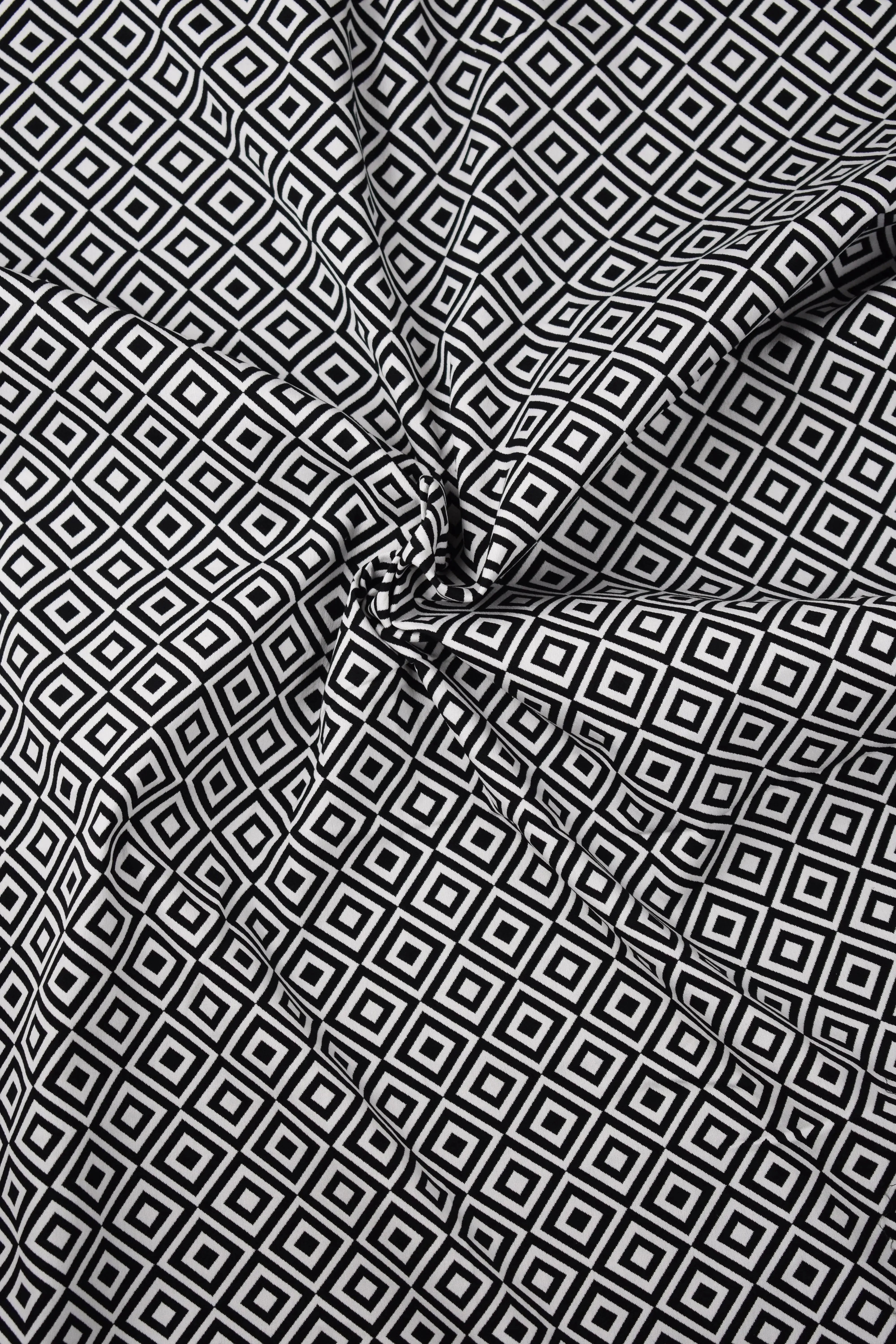 Doppelseitiger schwarz-weißer Diamant-Jacquard - Zerow
