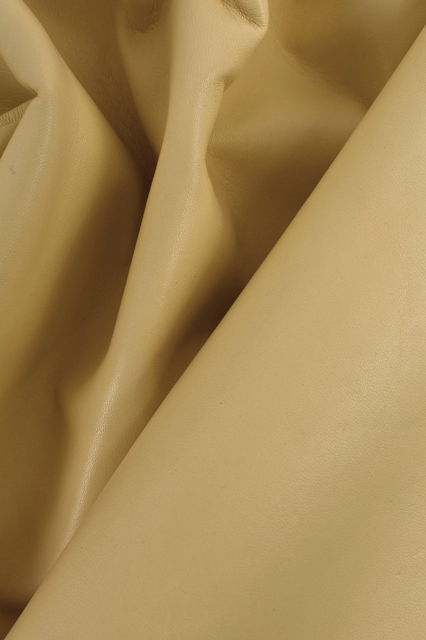 Smooth soft lambskin 1.1 / 1.2 mm