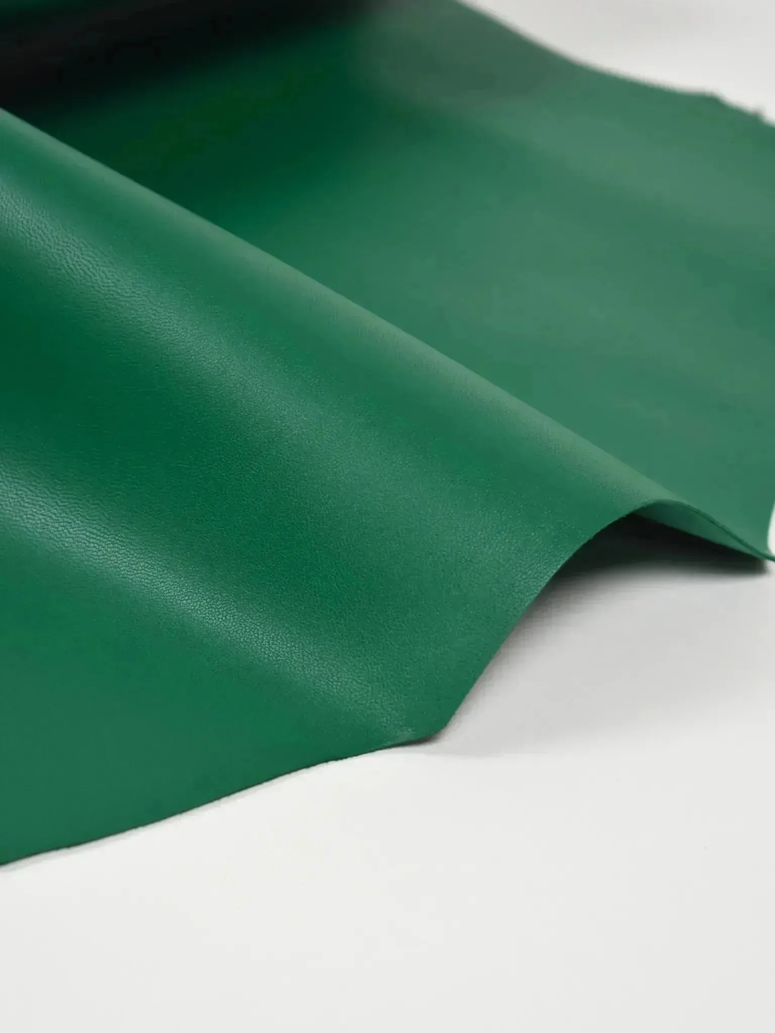 Nappa di agnello verde smeraldo Nappa di agnello verde smeraldo