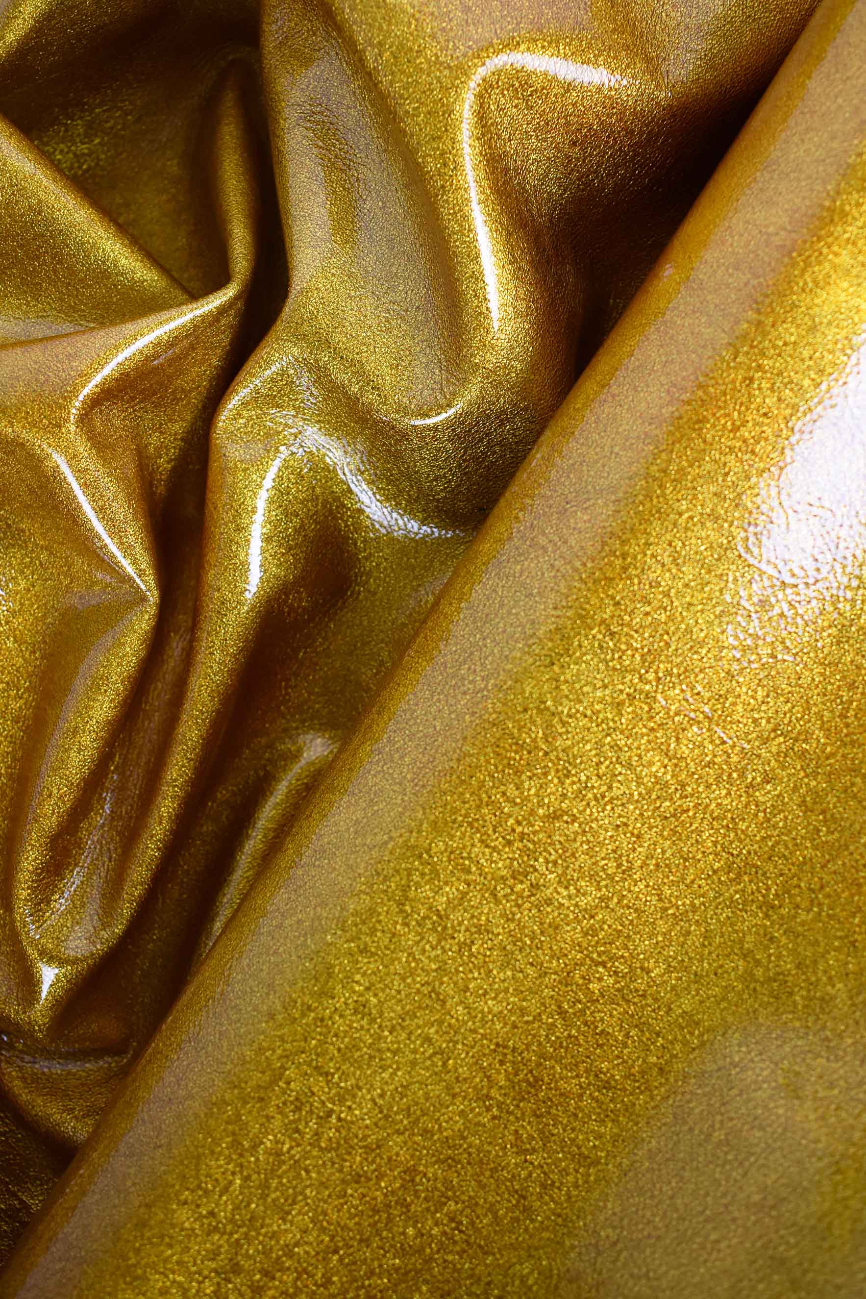Pelle di vitellino laminata 0,6 / 0,7 mm Pelle di vitellino laminata 0,6 / 0,7 mm