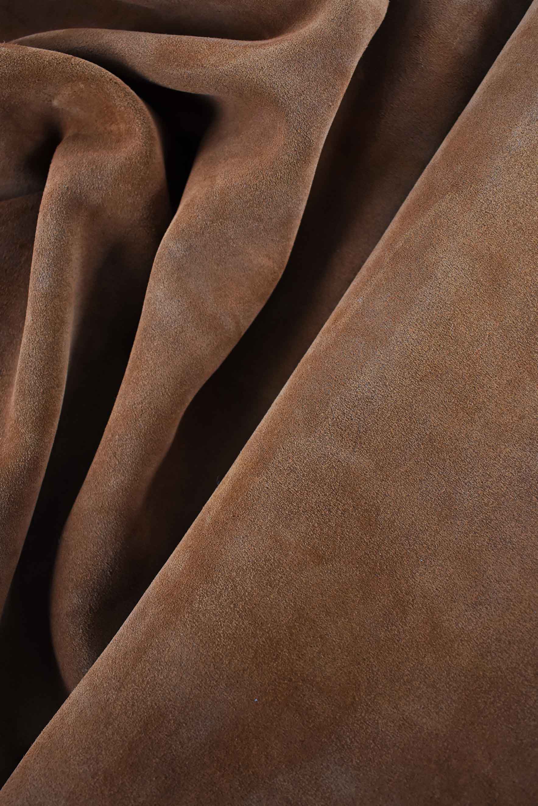 Scamosciato super soft di vitello 1,8 / 2 mm Scamosciato super soft di vitello 1,8 / 2 mm